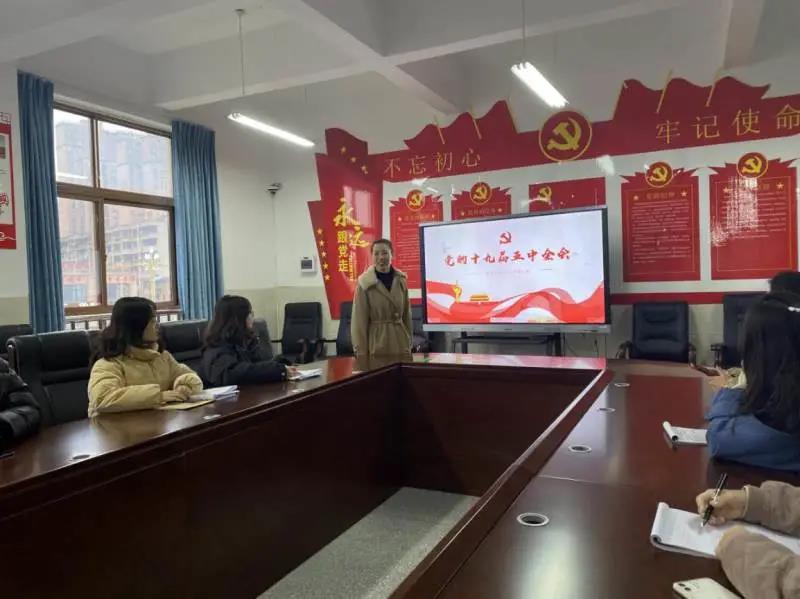 微信图片_20201207153953.jpg 微信图片_20201207153953.jpg